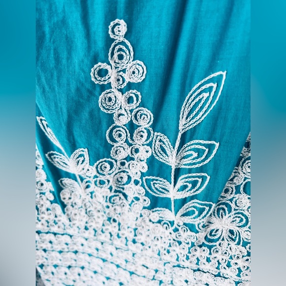 CLEARANCE Max Studio Studio M Embroidered Dress - Picture 3 of 4